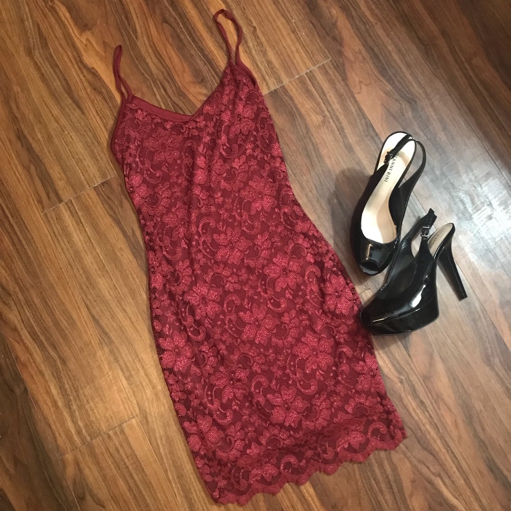 Beautiful lace burgundy dress
